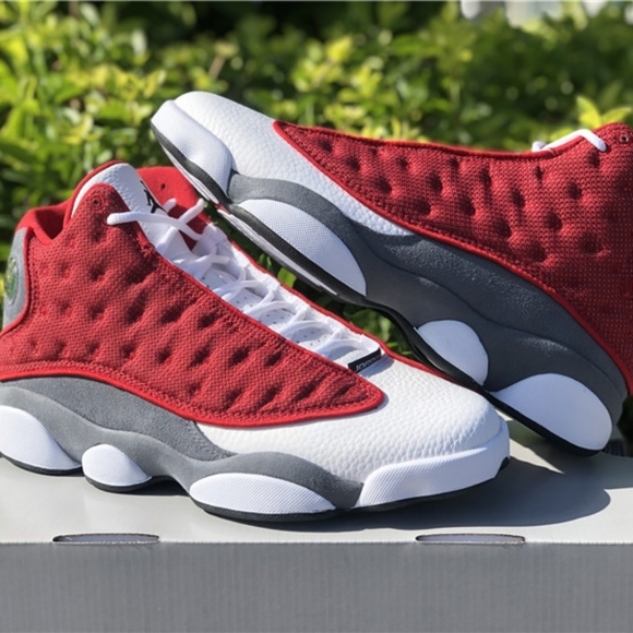 Air Jordan 13 Red Flints